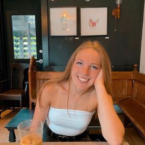 Meet your Posher, Emma